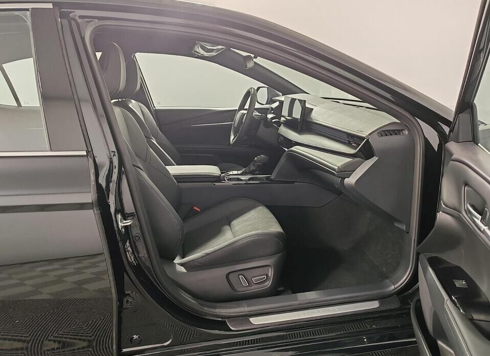 Toyota Camry, IX (XV80) China Market 2.0 CVT (173 л.с.)