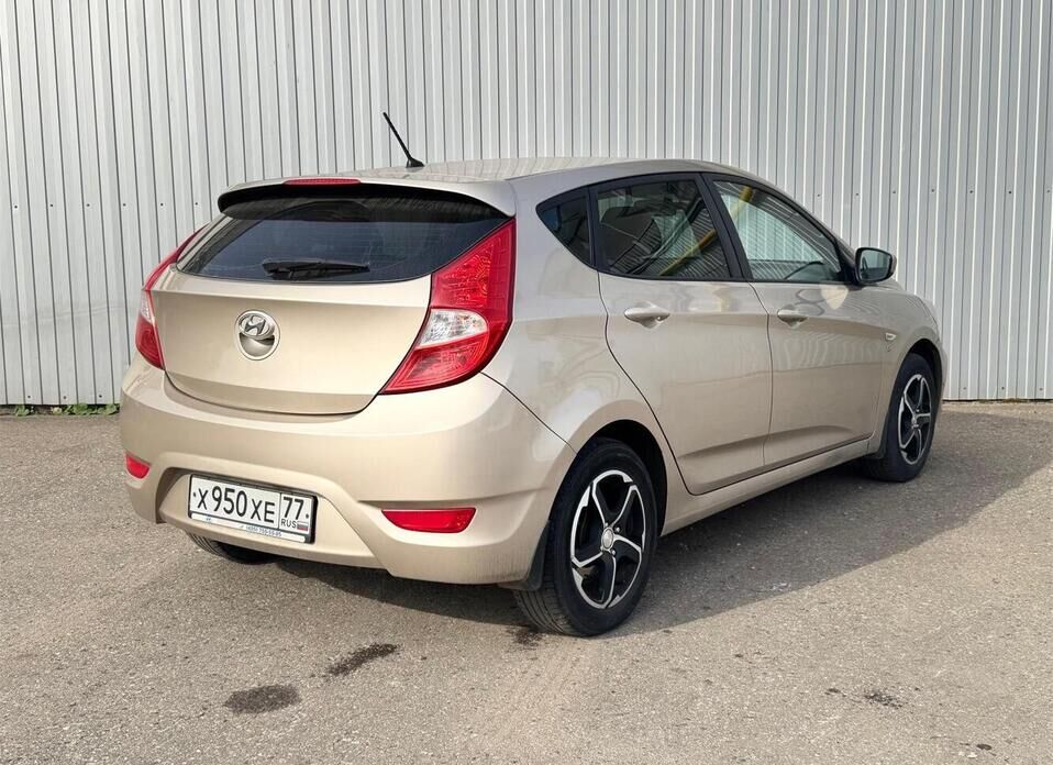 Hyundai Solaris, I 1.6 AT (123 л.с.)