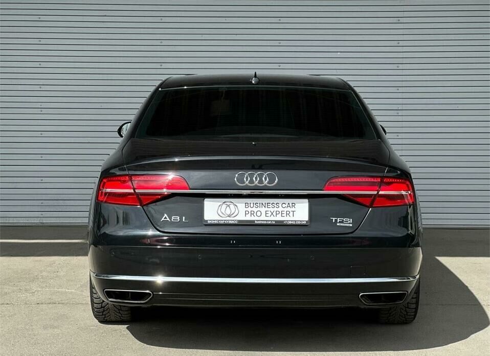 Audi A8 Long 3.0 AT (310 л.с.) 4WD