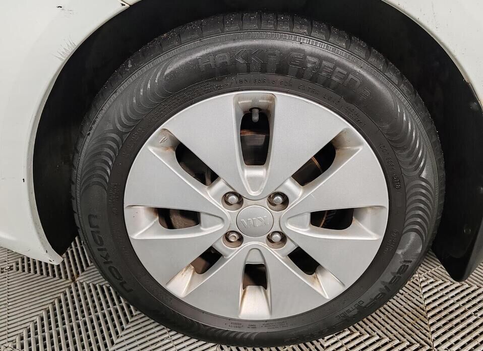 Kia Rio, III 6-speed 1.6 AT (123 л.с.)