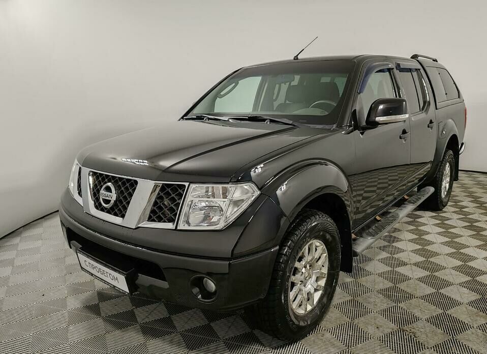Nissan Navara (Frontier) 2.5d MT (174 л.с.) 4WD