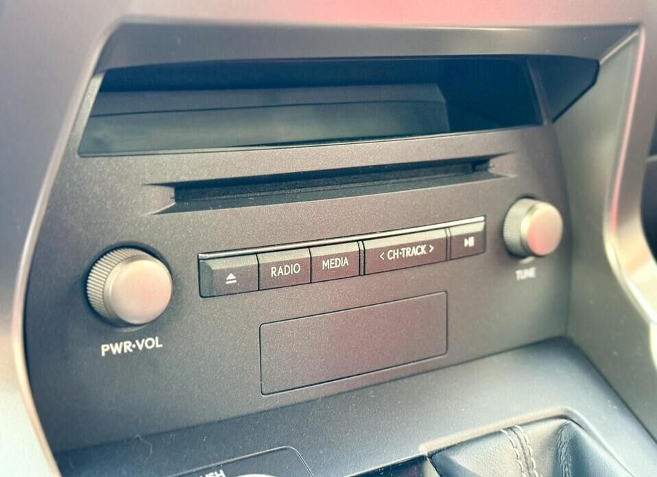 Lexus NX, I Рестайлинг 200 2.0 CVT (150 л.с.) 4WD