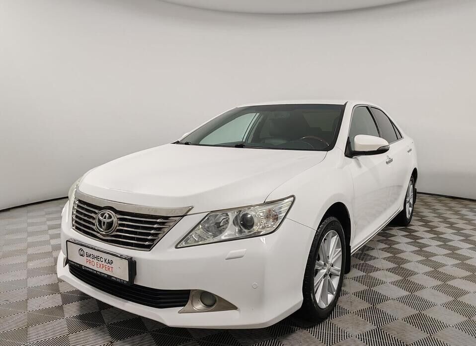 Toyota Camry, VII (XV50) 2.5 AT (181 л.с.)