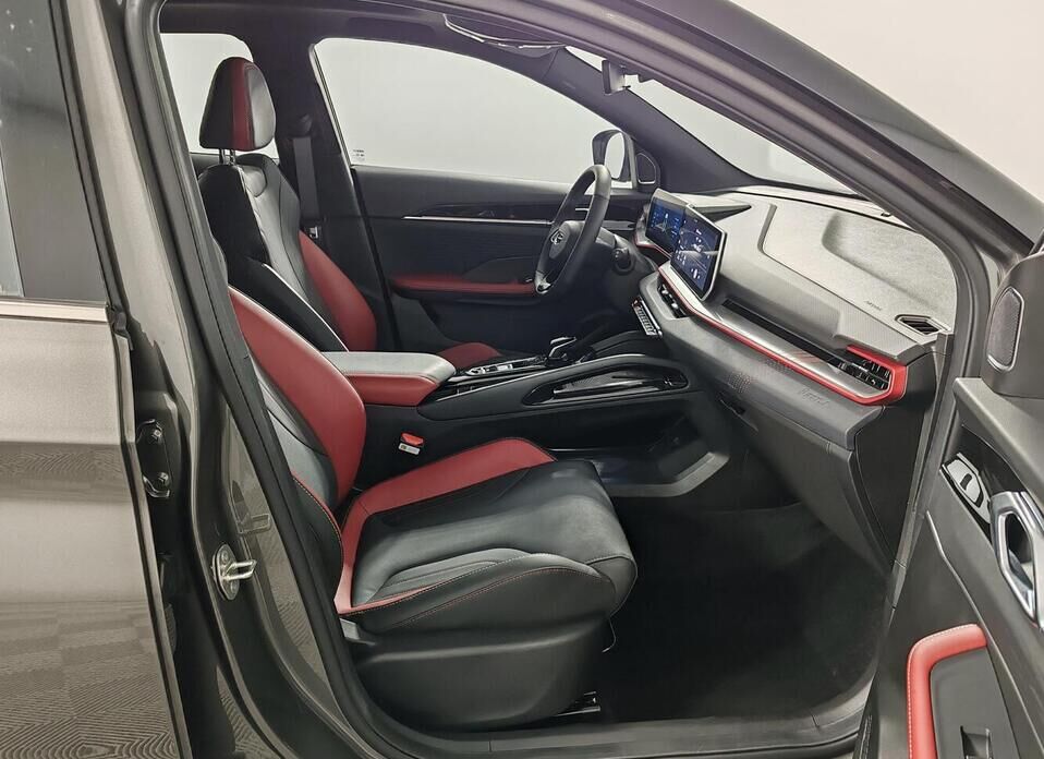 Geely Coolray, I Рестайлинг 1.5 AMT (147 л.с.)