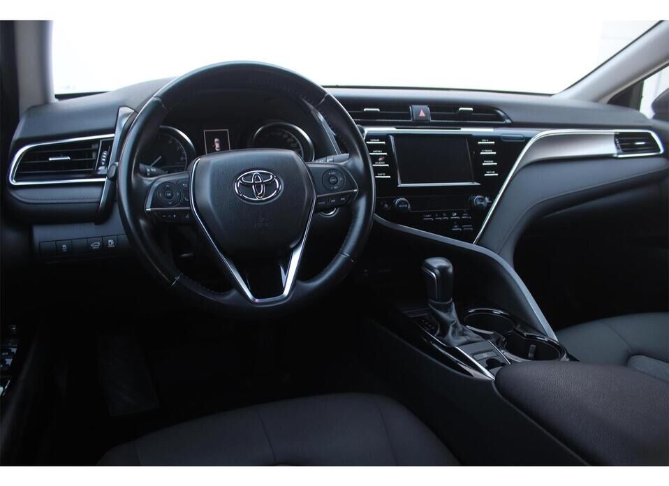 Toyota Camry 2.0 AT (150 л.с.)