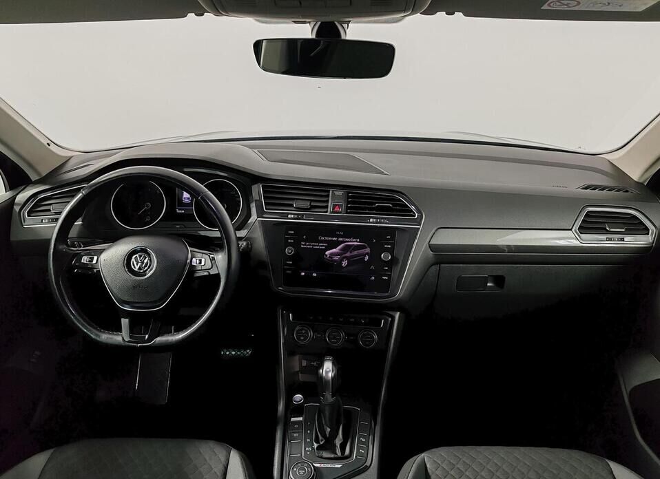 Volkswagen Tiguan 2.0 AMT (180 л.с.) 4WD