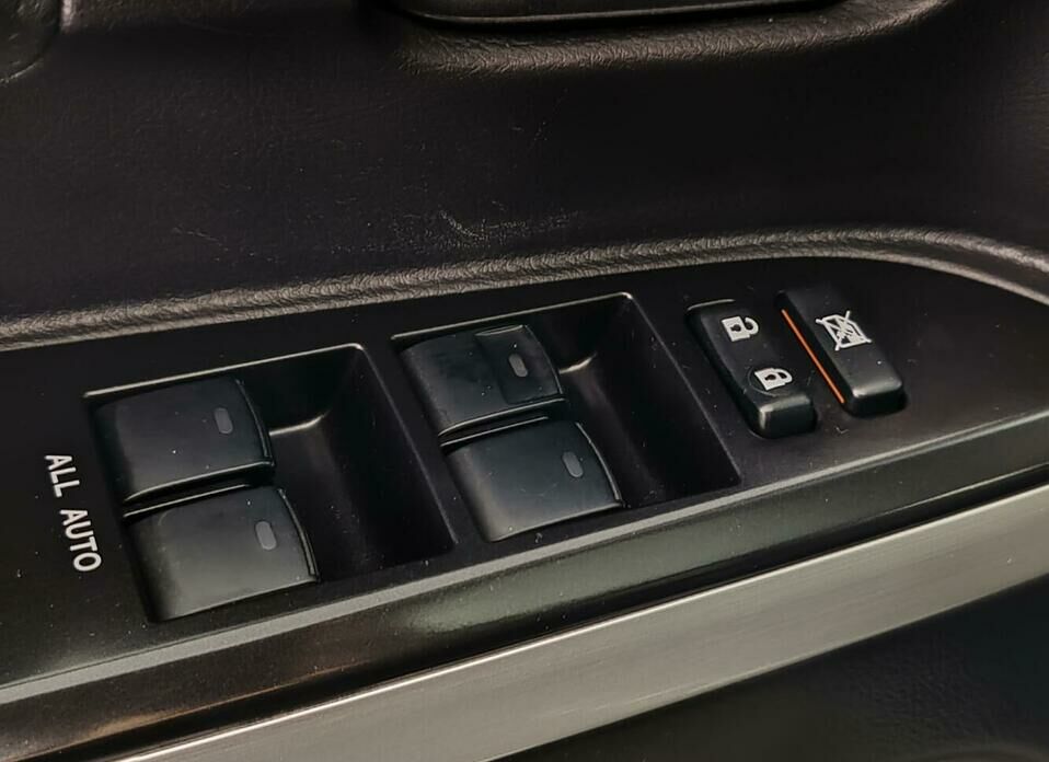 Toyota Land Cruiser 4.6 AT (309 л.с.) 4WD