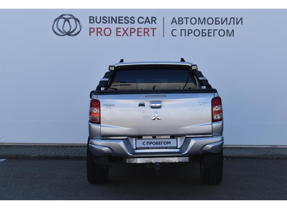 Mitsubishi L200 2.4d AT (154 л.с.) 4WD
