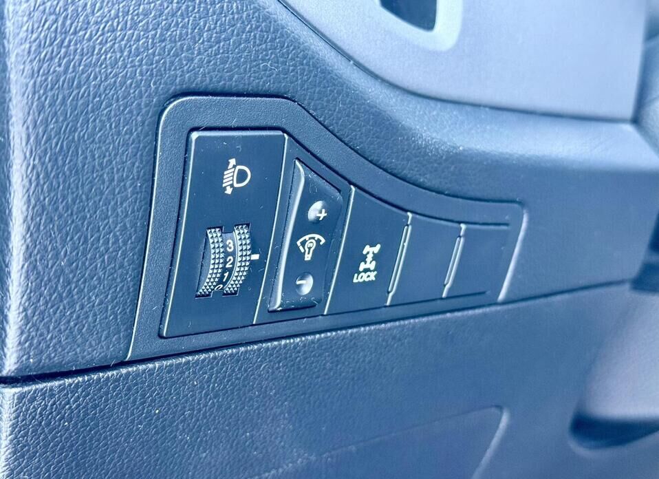 Kia Sportage, III Рестайлинг 2.0 AT (150 л.с.) 4WD