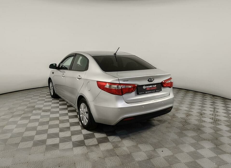 Kia Rio 5-speed 1.6 MT (123 л.с.)