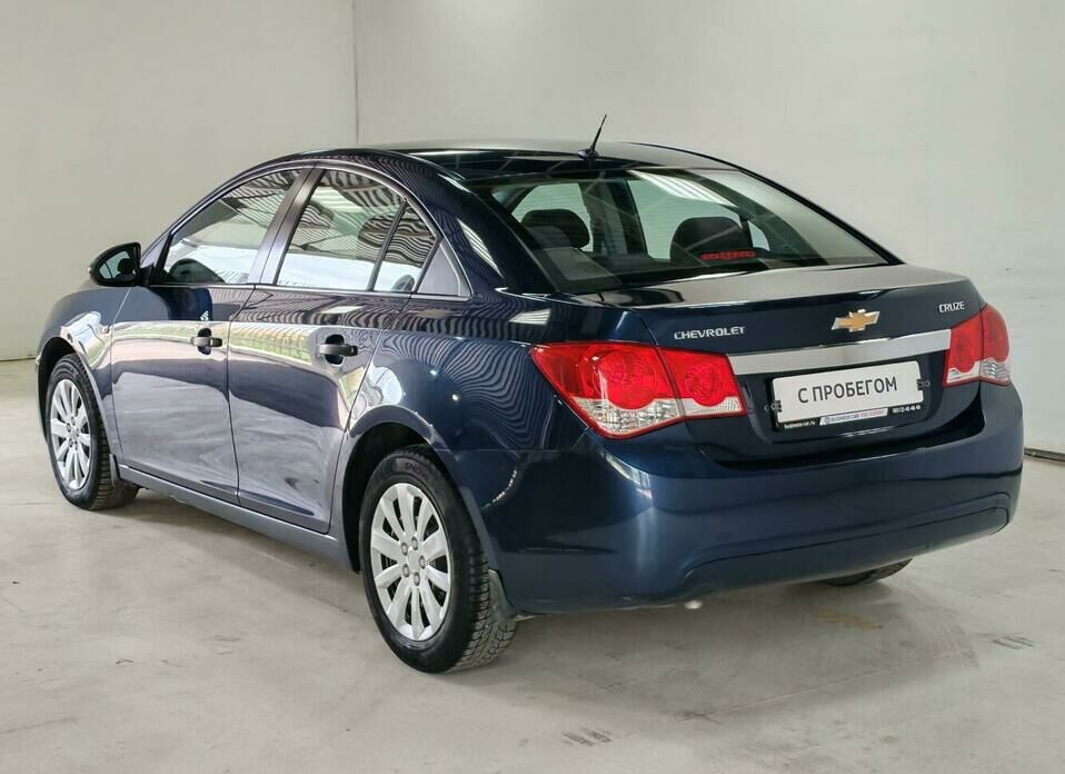Chevrolet Cruze 1.6 AT (109 л.с.)