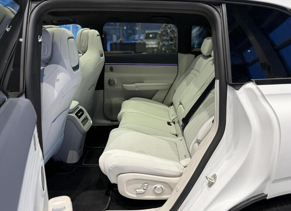 EXEED Exlantix ET 1.5hyb AT (469 л.с.) 4WD