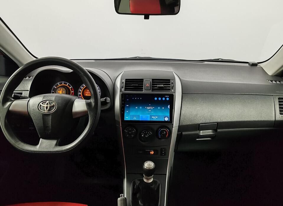 Toyota Corolla 1.6 MT (124 л.с.)