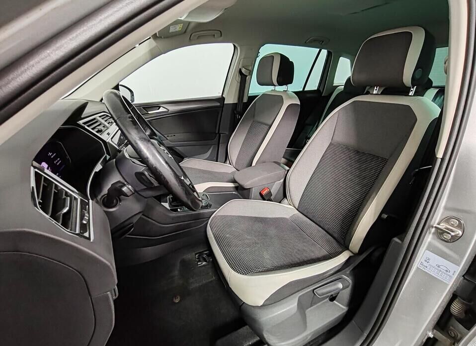 Volkswagen Tiguan, II 2.0d AMT (150 л.с.) 4WD