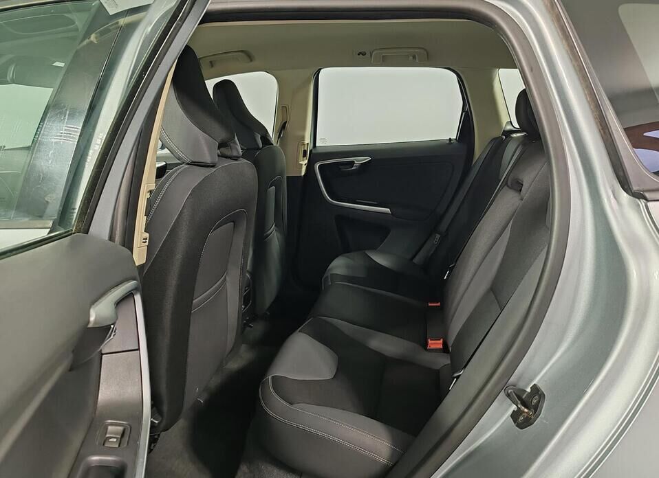 Volvo XC60, I 2.4d AT (175 л.с.)