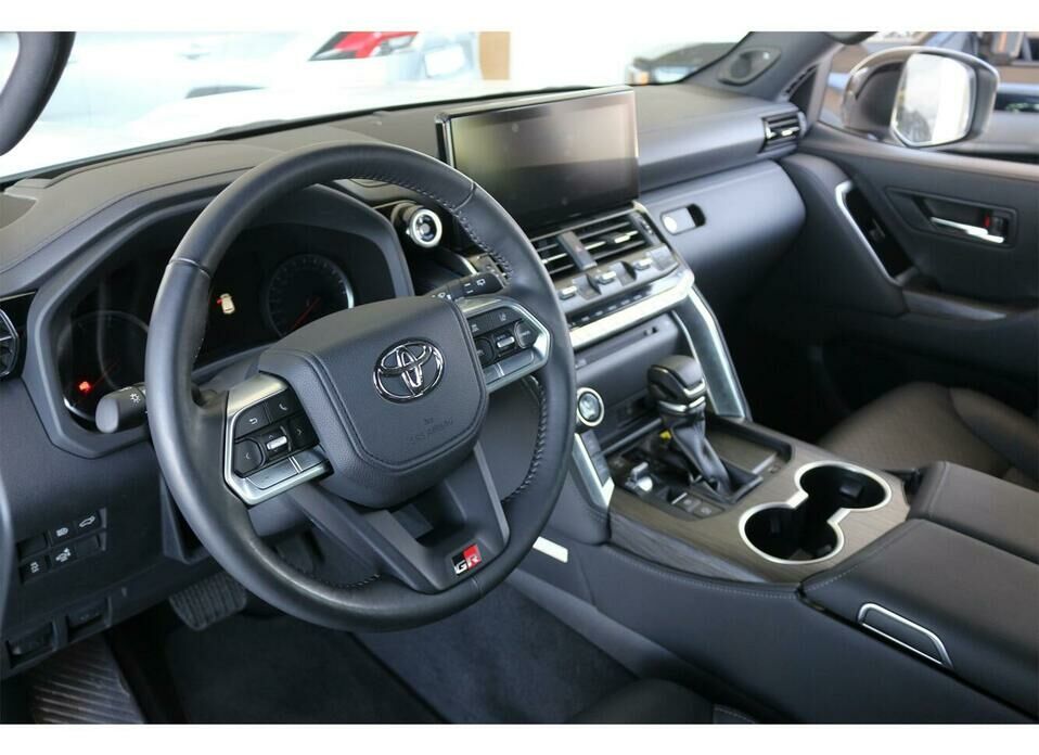 Toyota Land Cruiser 3.3d AT (299 л.с.) 4WD