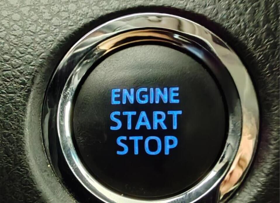 Toyota Camry, VIII (XV70) Рестайлинг 2.0 CVT (150 л.с.)