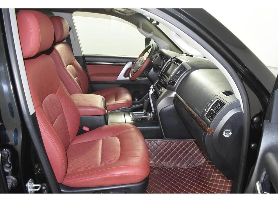 Toyota Land Cruiser, 200 Series Рестайлинг 1 4.5d AT (235 л.с.) 4WD