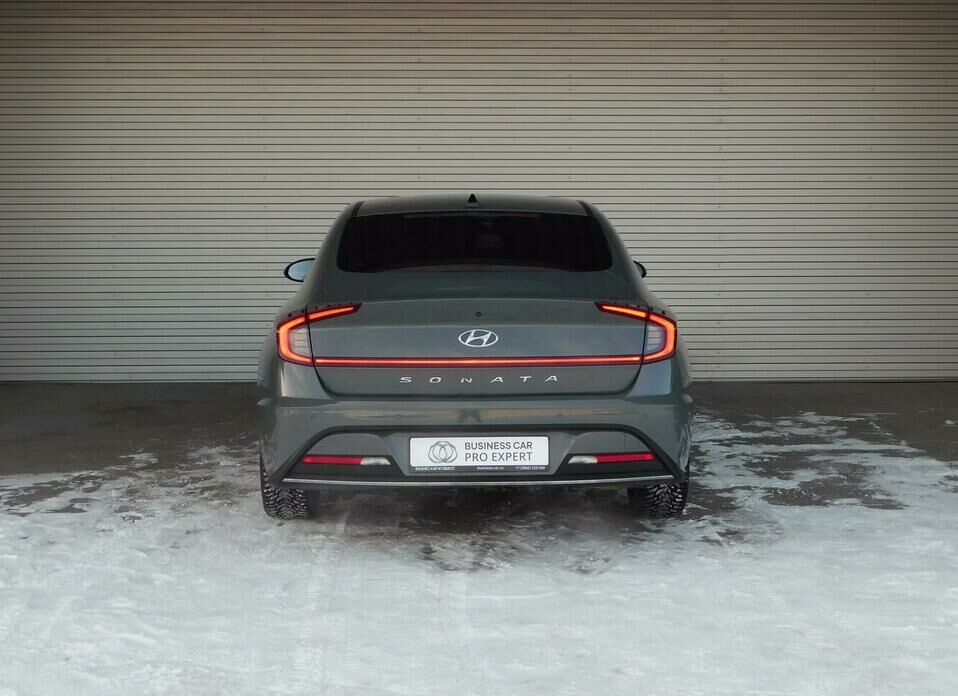 Hyundai Sonata 2.0 AT (160 л.с.)