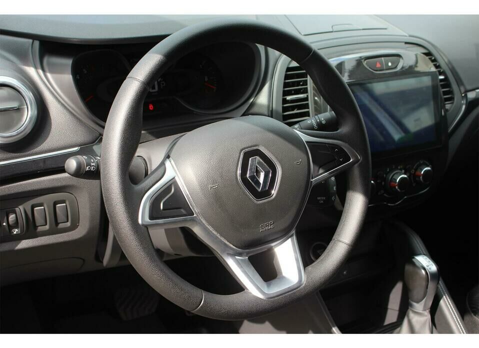 Renault Kaptur 1.6 CVT (114 л.с.)