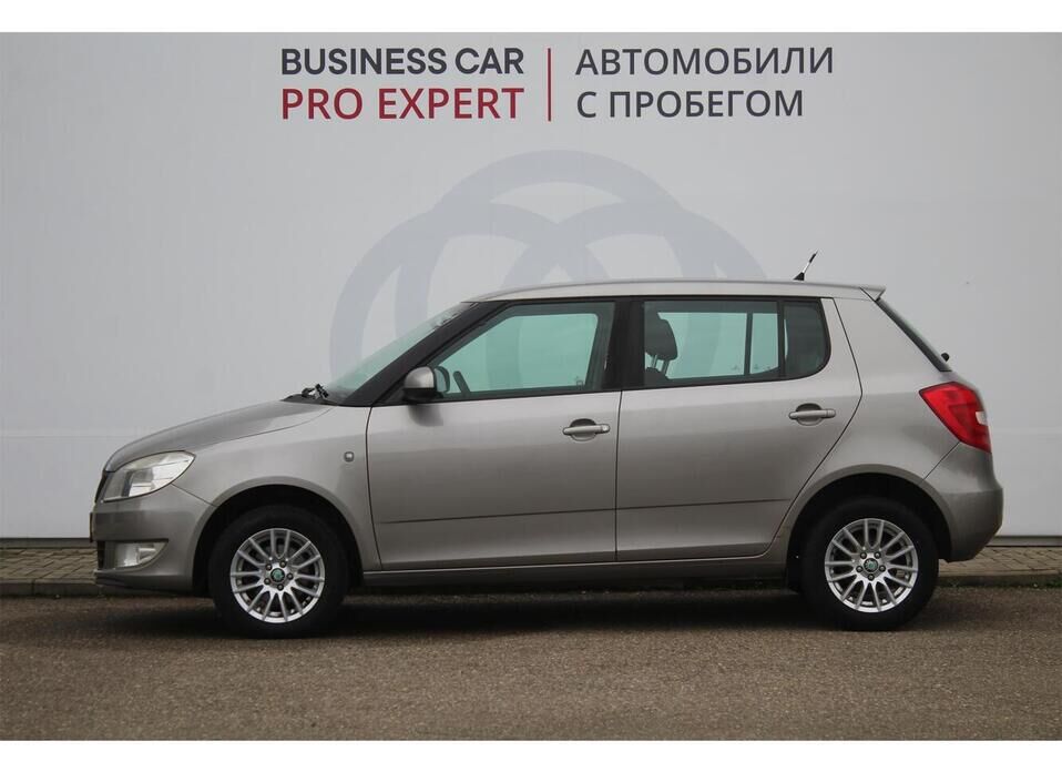 Skoda Fabia, II 1.4 MT (86 л.с.)