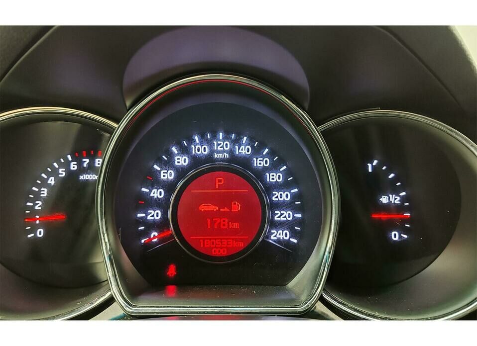 Kia Ceed 1.6 AT (129 л.с.)