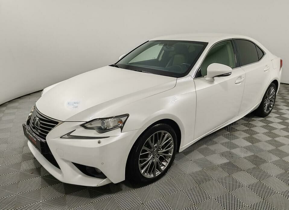 Lexus IS 250 2.5 AT (208 л.с.)