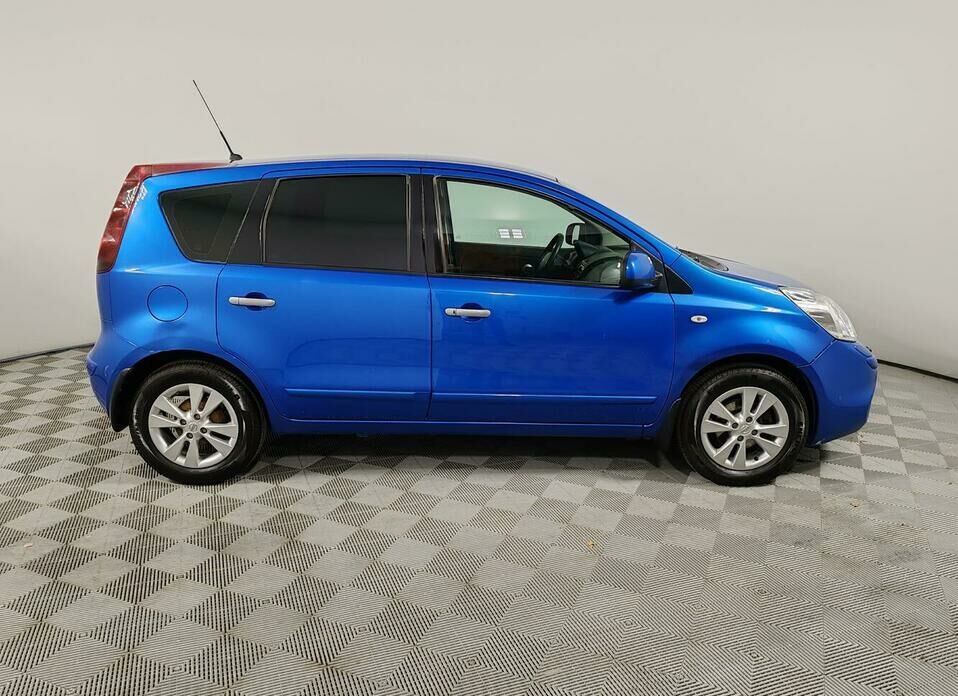 Nissan Note 1.6 AT (110 л.с.)