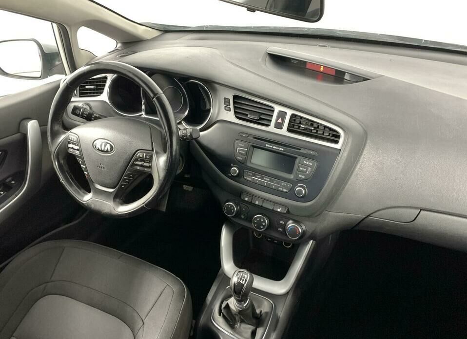 Kia Ceed 1.6 MT (129 л.с.)