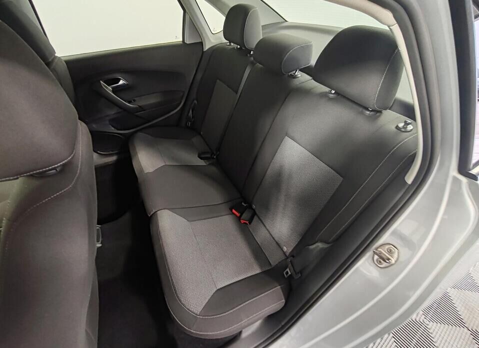 Volkswagen Polo, V Рестайлинг 1.6 MT (110 л.с.)