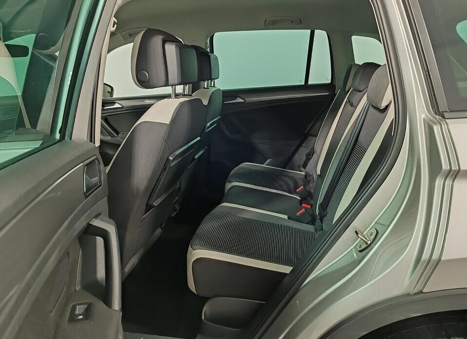 Volkswagen Tiguan, II 2.0d AMT (150 л.с.) 4WD