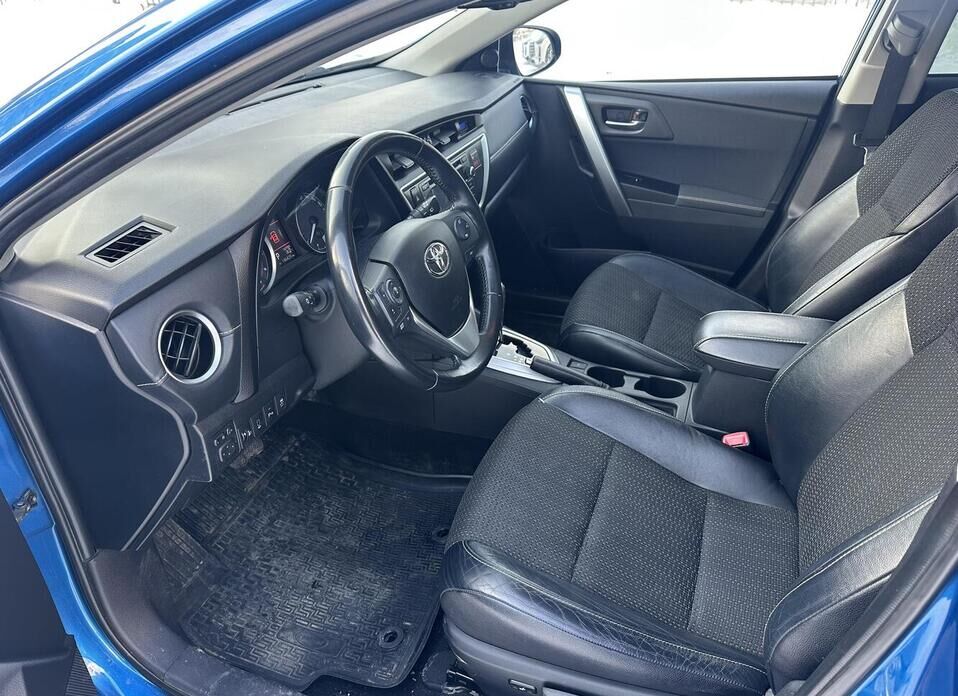 Toyota Auris, II 1.6 CVT (132 л.с.)
