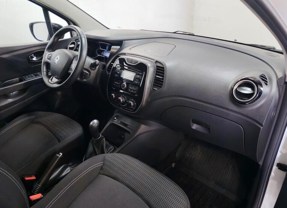 Renault Kaptur 1.6 MT (114 л.с.)
