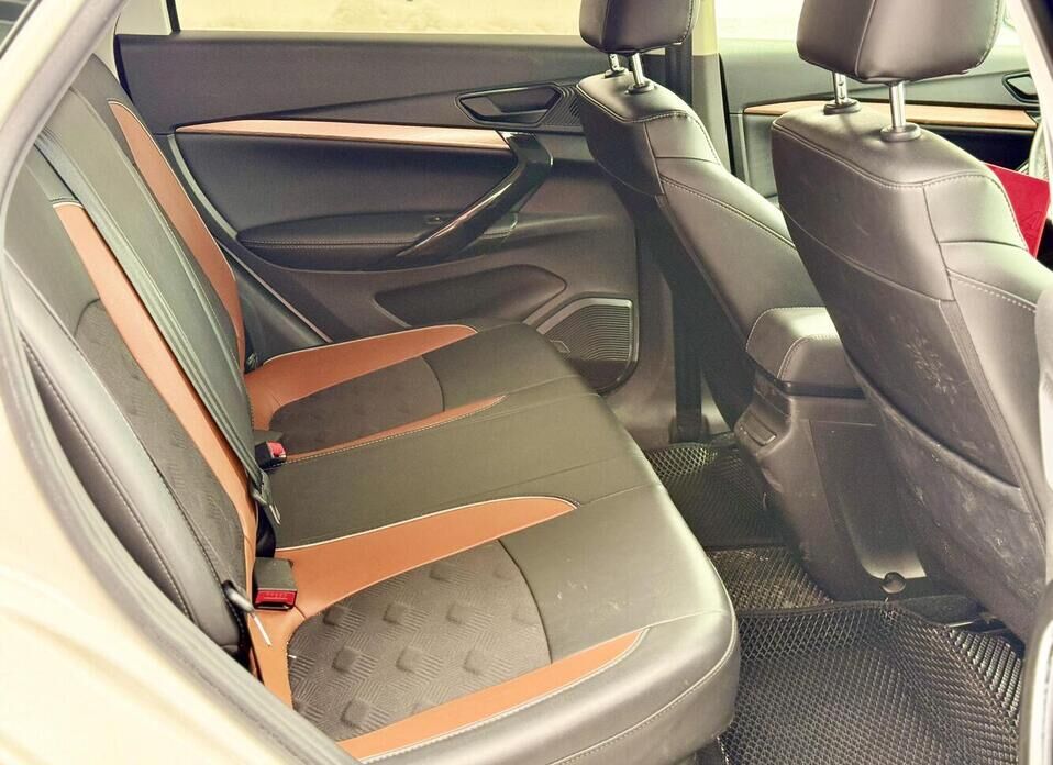 LADA (ВАЗ) Vesta, I Рестайлинг (NG) Cross 1.6 MT (106 л.с.)