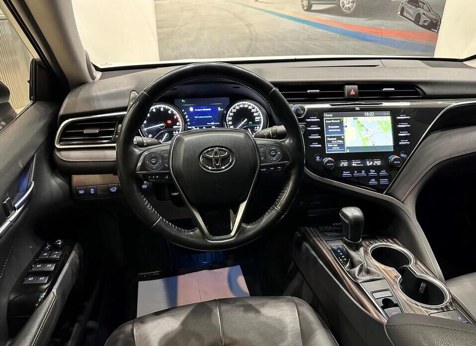 Toyota Camry, VIII (XV70) 2.5 AT (181 л.с.)