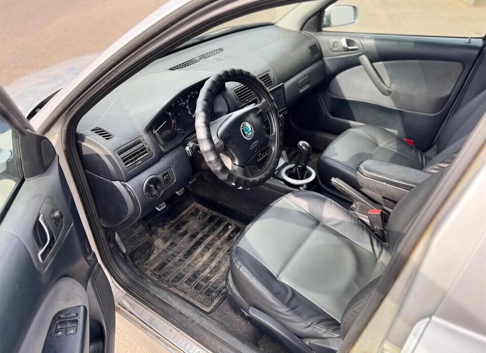 Skoda Octavia 1.8 AT (150 л.с.)