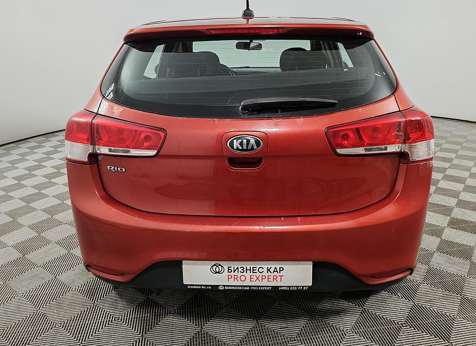 Kia Rio, III Рестайлинг 1.6 AT (123 л.с.)