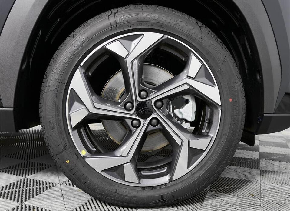 Geely Atlas, II 2.0 AT (200 л.с.) 4WD