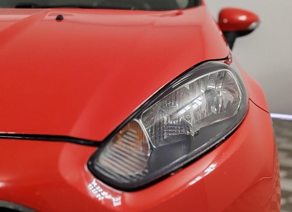 Ford Fiesta 1.6 AMT (105 л.с.)