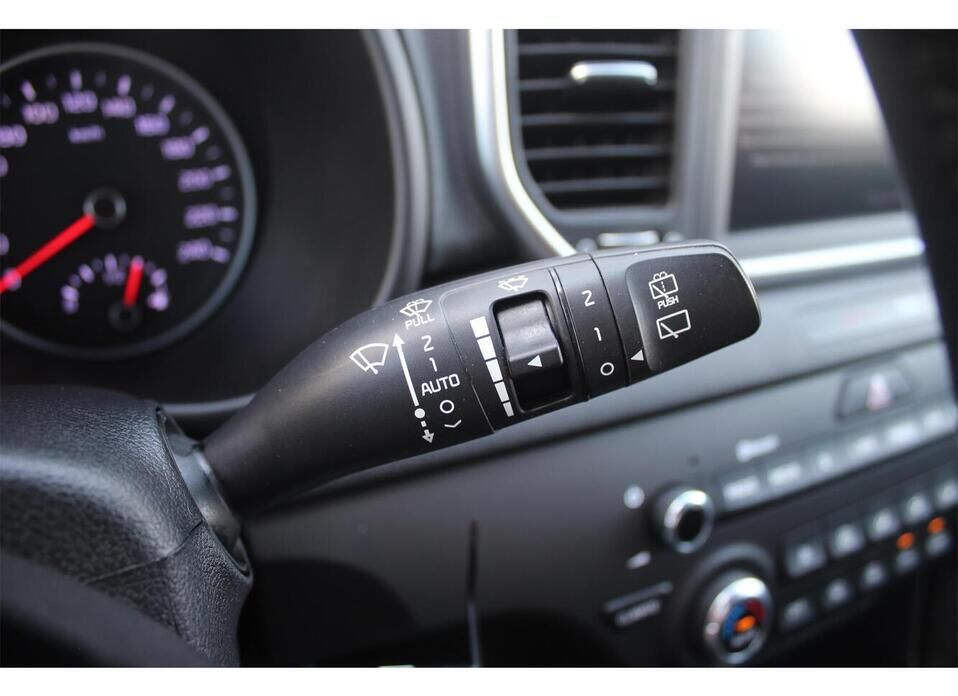 Kia Sportage, IV Рестайлинг 2.0 AT (150 л.с.)