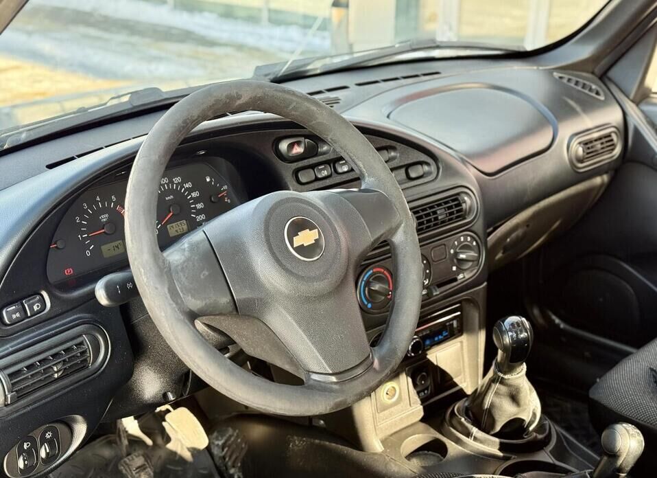 Chevrolet Niva, I Рестайлинг 1.7 MT (80 л.с.) 4WD