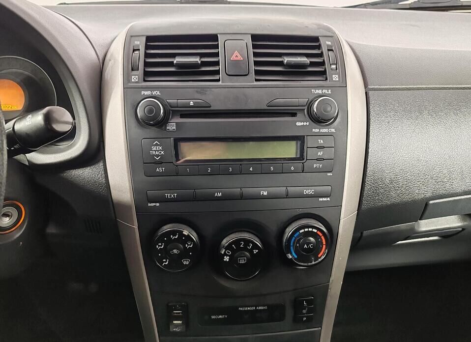 Toyota Corolla, X (E140, E150) 1.6 AT (124 л.с.)