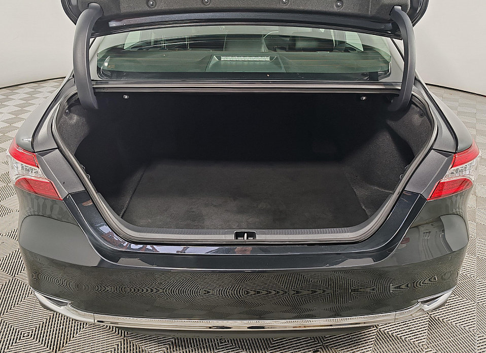 Toyota Camry, VIII (XV70) Рестайлинг 2.5 AT (209 л.с.)