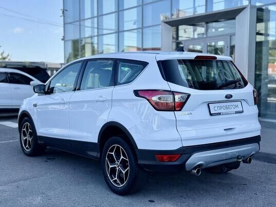 Ford Kuga, 2017 г., 170 673 км