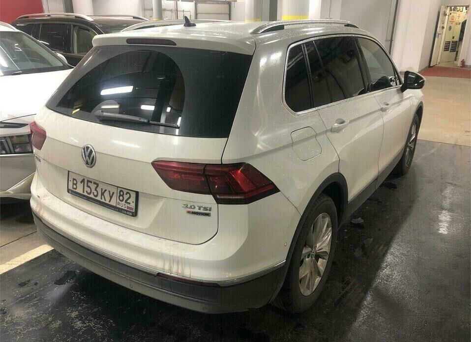 Volkswagen Tiguan 2.0 AMT (180 л.с.) 4WD