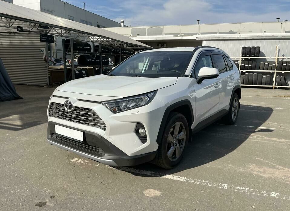 Toyota RAV4 2.5 AT (199 л.с.) 4WD