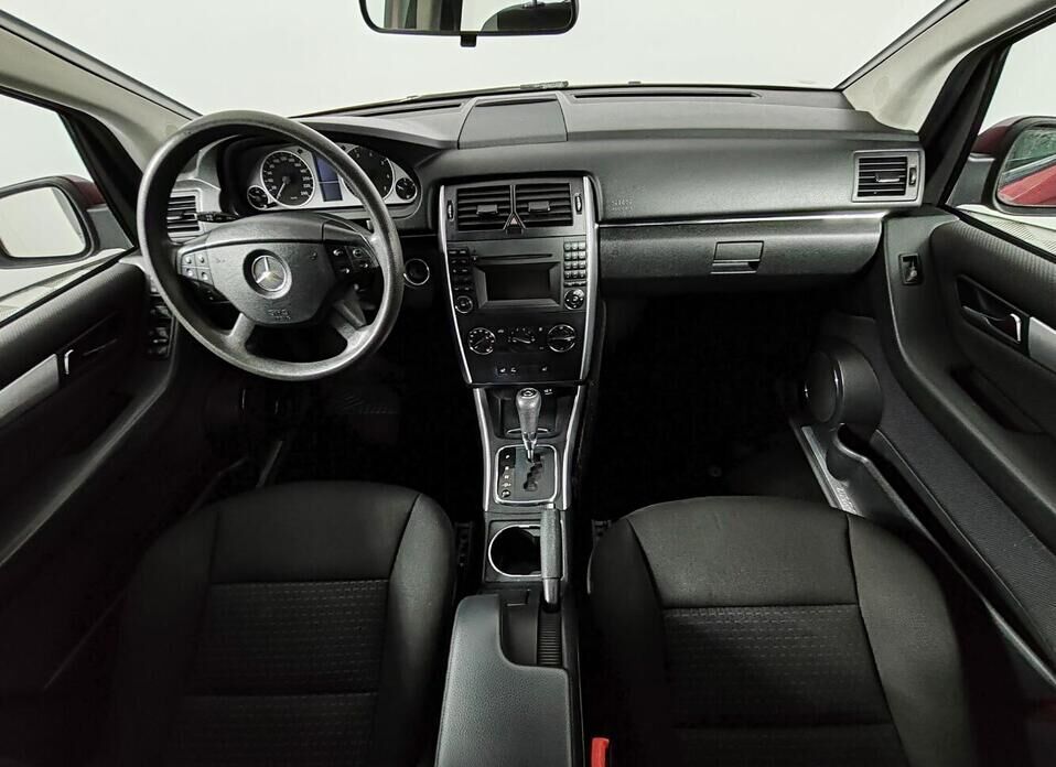 Mercedes-Benz B-Класс, I (W245) Рестайлинг 200 2.0 CVT (136 л.с.)