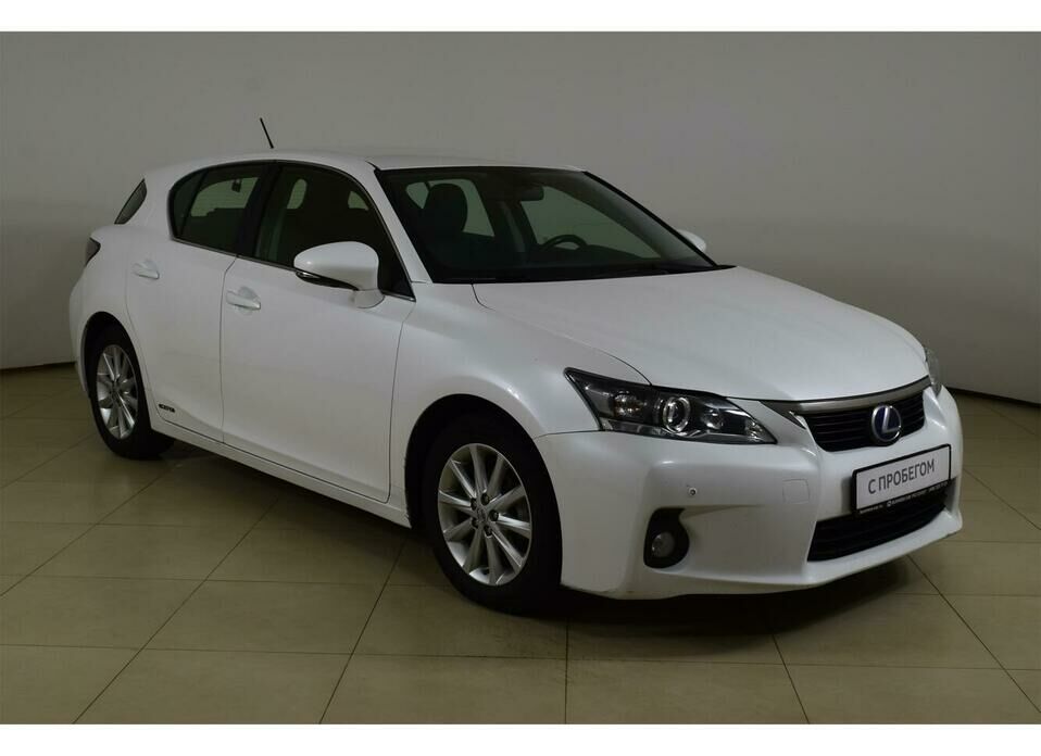 Lexus CT 200h 1.8hyb CVT (99 л.с.)