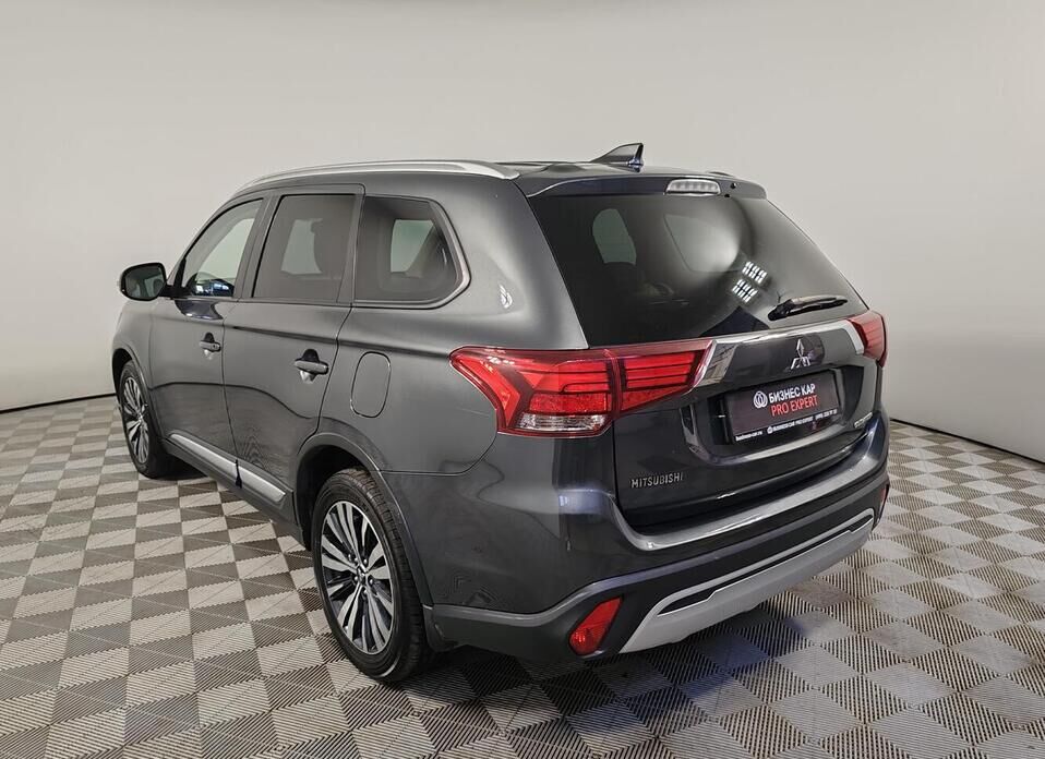 Mitsubishi Outlander, III Рестайлинг 3 2.0 CVT (146 л.с.) 4WD