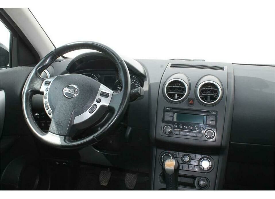 Nissan Qashqai 1.6 MT (114 л.с.)